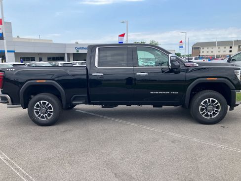 New 2026 GMC Sierra 2500 SLT AWD/4WD image 8