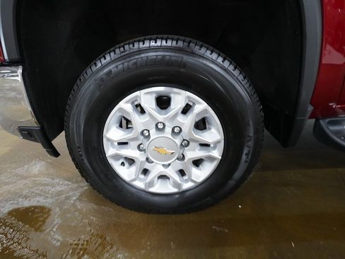 Used 2021 Chevrolet Silverado 2500 LTZ w/ LTZ Convenience Package image 26