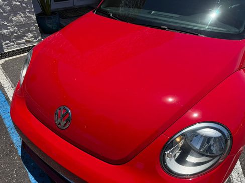 Used 2018 Volkswagen Beetle 2.0T S FWD image 12