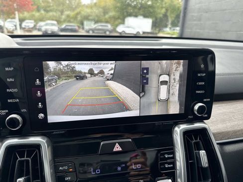 Used 2022 Kia Sorento SX Prestige image 25