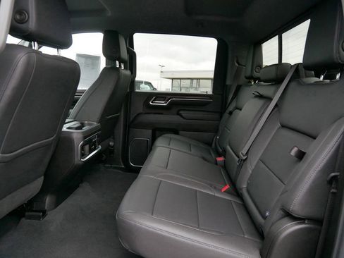 Used 2024 GMC Sierra 3500 SLT w/ SLT Premium Package image 11