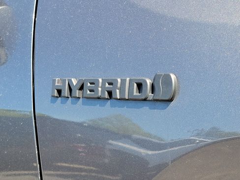 Used 2023 Toyota RAV4 SE w/ Weather & Moonroof Package AWD/4WD image 6