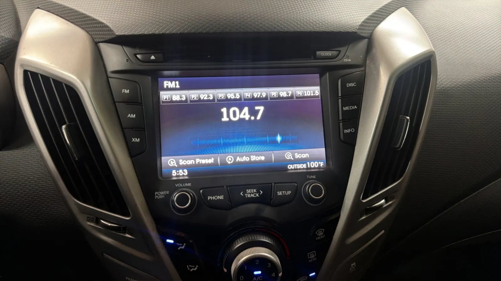 Used 2013 Hyundai Veloster w/ Style Pkg FWD image 13
