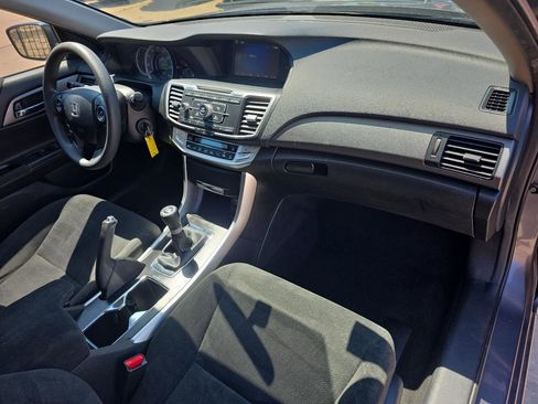 Used 2013 Honda Accord LX image 19