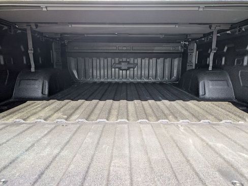 Used 2025 Chevrolet Silverado 1500 LTZ w/ LTZ Convenience Package II AWD/4WD image 28