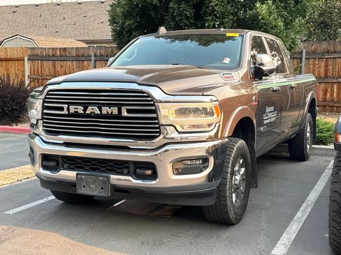Used 2019 RAM 3500 Laramie AWD/4WD image 2