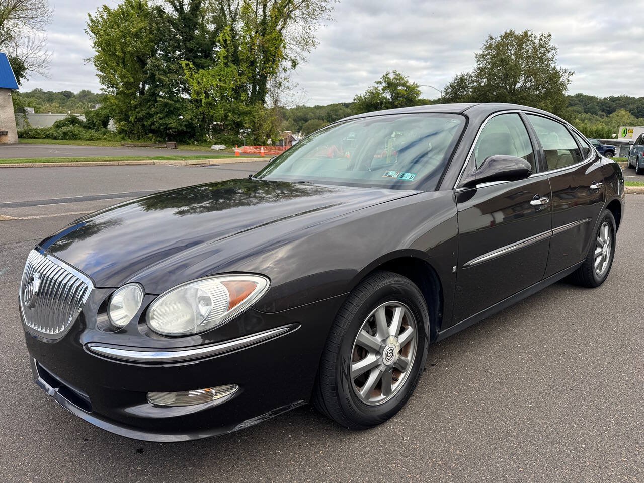 Used 2008 Buick LaCrosse CX FWD image 2
