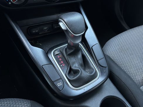 Used 2022 Kia Soul LX w/ Technology Package FWD image 24