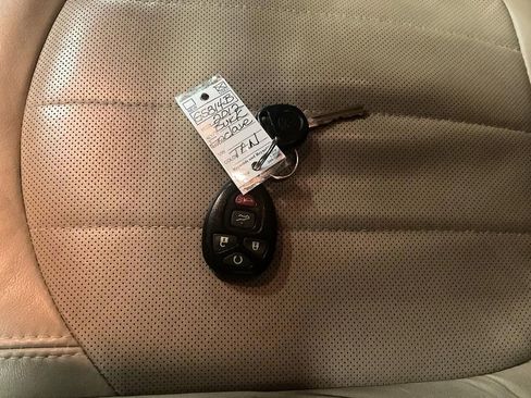 Used 2012 Buick Enclave Leather FWD image 29