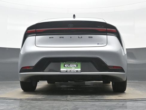 Used 2024 Toyota Prius XLE image 30