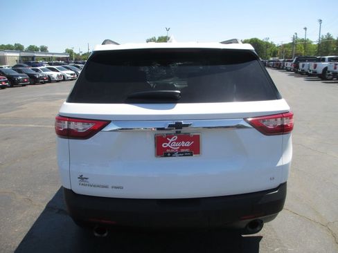 Used 2020 Chevrolet Traverse LT AWD/4WD image 7