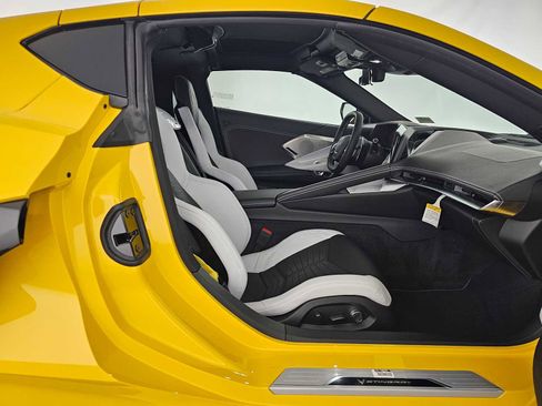 New 2026 Chevrolet Corvette Stingray Preferred Cpe w/ 2LT RWD image 9