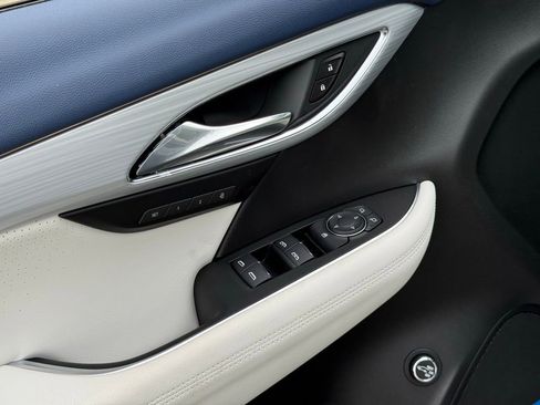 New 2026 Buick Envision Avenir image 17