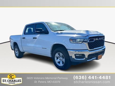 Used 2025 RAM 1500 Big Horn AWD/4WD image 1