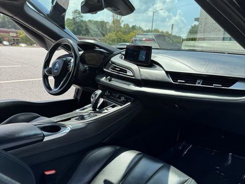 Used 2019 BMW i8 Roadster image 43