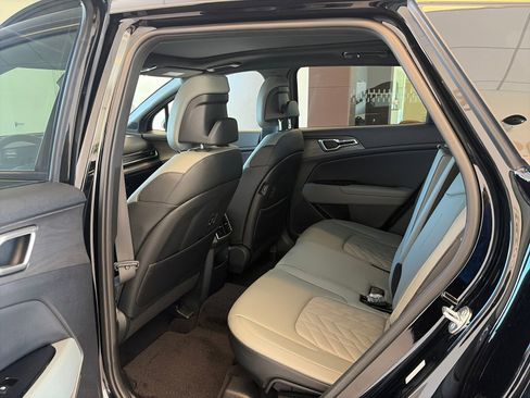 Used 2024 Kia Sportage X-Line w/ X-Line Premium Package AWD/4WD image 11