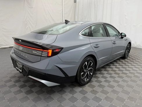 Used 2025 Hyundai Sonata SEL FWD image 5