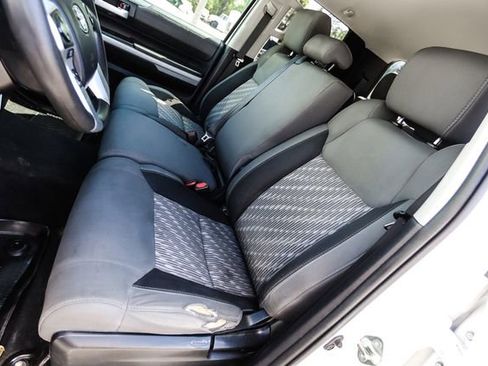 Used 2018 Toyota Tundra SR5 AWD/4WD image 41