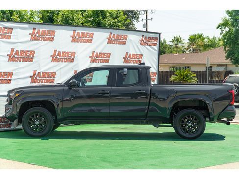 Used 2025 Toyota Tacoma SR5 RWD image 19