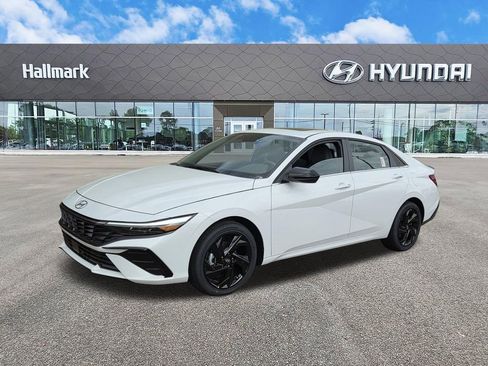 New 2026 Hyundai Elantra SEL Sport image 2