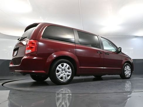 Used 2020 Dodge Grand Caravan SE w/ UConnect Hands-Free Group FWD image 45