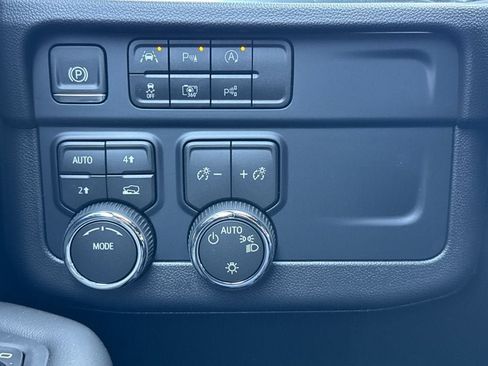 New 2026 Chevrolet Suburban LS AWD/4WD image 29