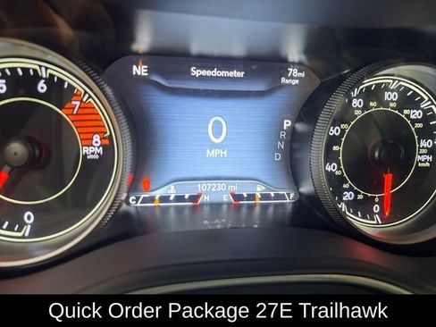 Used 2020 Jeep Cherokee Trailhawk w/ Cold Weather Group AWD/4WD image 2