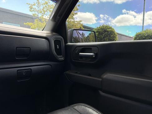 Used 2021 Chevrolet Silverado 1500 Custom Trail Boss AWD/4WD image 21