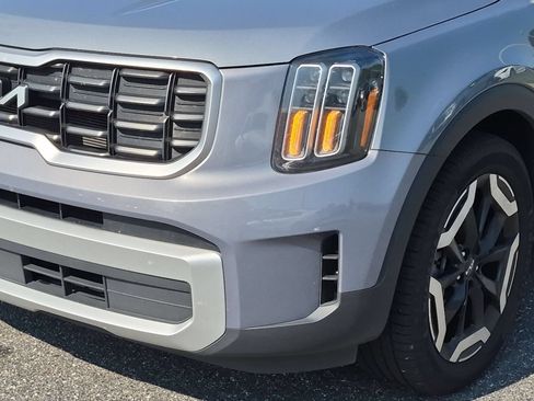 Used 2024 Kia Telluride S w/ S Sunroof Package FWD image 9