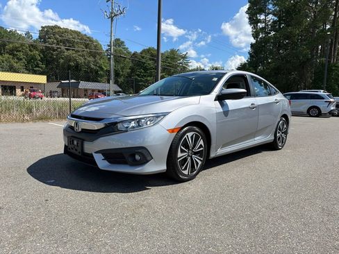 Used 2016 Honda Civic EX-L image 2