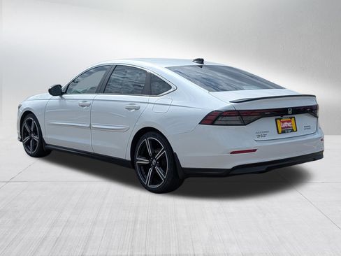 Used 2024 Honda Accord Sport image 5