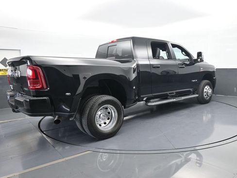 Used 2025 RAM 3500 Laramie image 6