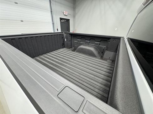 Used 2023 Chevrolet Silverado 1500 Custom w/ LPO, Dark Essentials Package AWD/4WD image 16