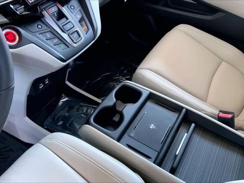 New 2026 Honda Odyssey EX-L image 8