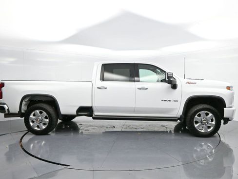 Used 2022 Chevrolet Silverado 2500 LTZ w/ Z71 Chrome Sport Edition image 8