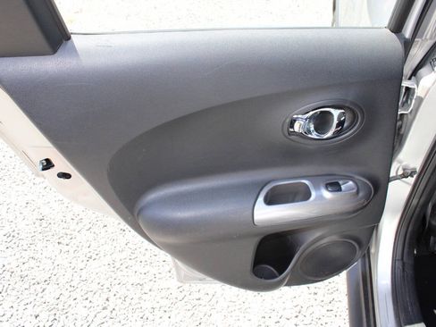 Used 2011 Nissan Juke S AWD/4WD image 20