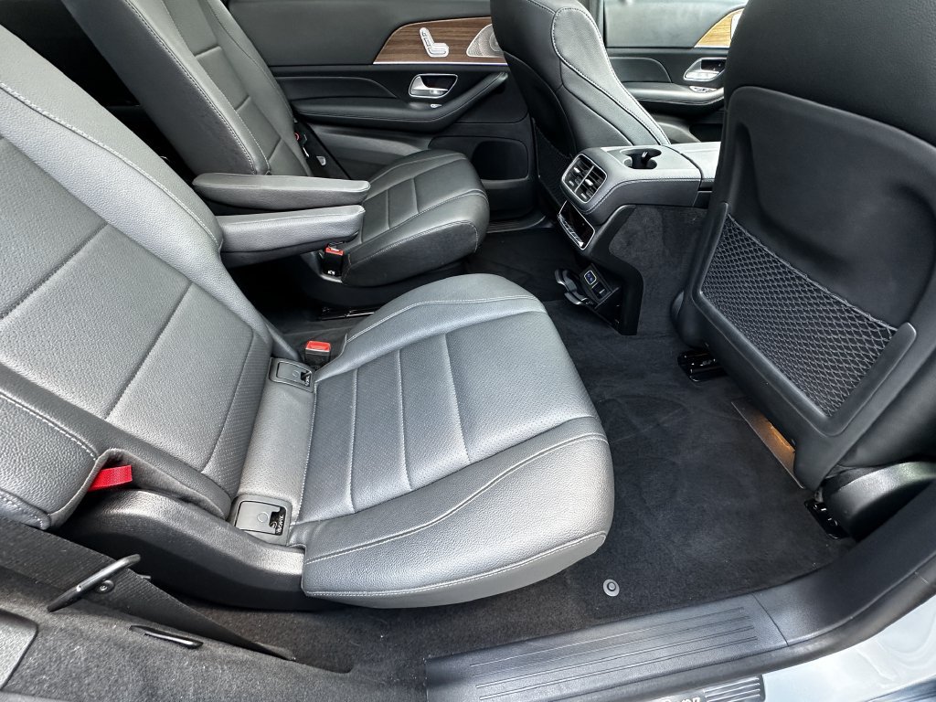 Certified 2025 Mercedes-Benz GLS 450 4MATIC w/ AMG Line Exterior image 18