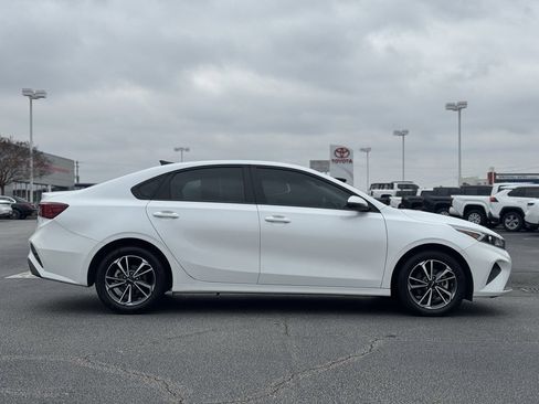 Used 2024 Kia Forte LXS w/ LXS Technology Package image 7