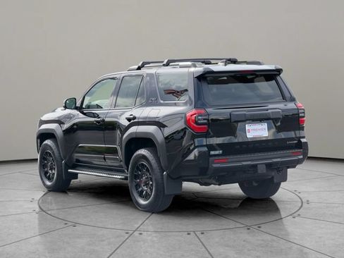 Certified 2025 Toyota 4Runner TRD Off-Road AWD/4WD image 4