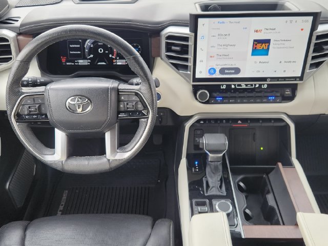 Used 2023 Toyota Sequoia Capstone AWD/4WD image 27