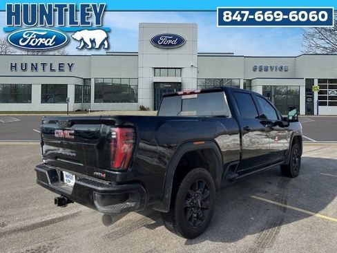 Used 2024 GMC Sierra 2500 AT4 w/ AT4 Premium Plus Package AWD/4WD image 5