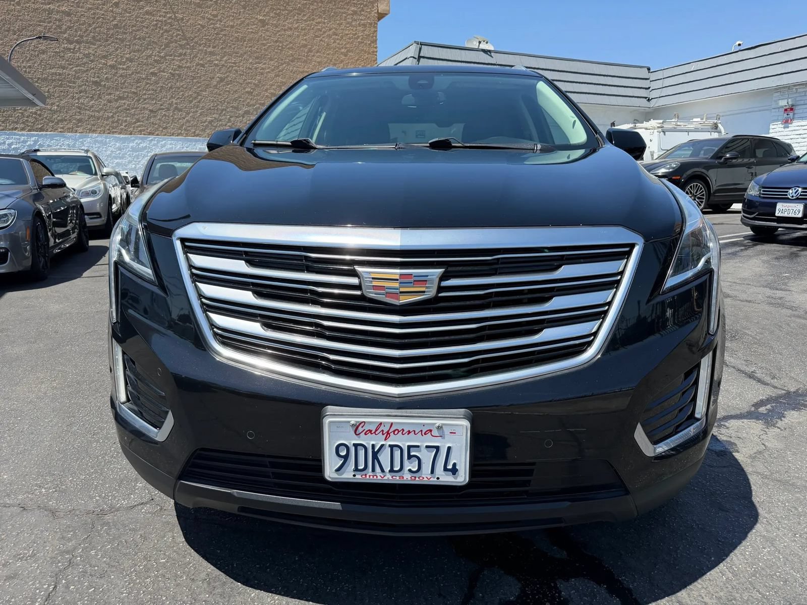 Used 2017 Cadillac XT5 Premium Luxury w/ Driver Assist Package FWD image 8
