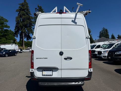 Used 2021 Mercedes-Benz Sprinter 2500 w/ Driver Convenience Package image 7