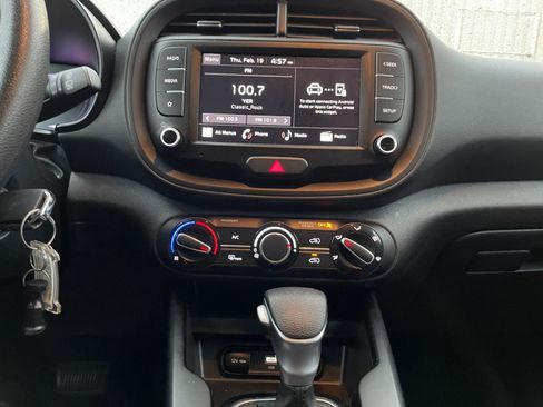 Used 2025 Kia Soul LX w/ LX Technology Package image 17