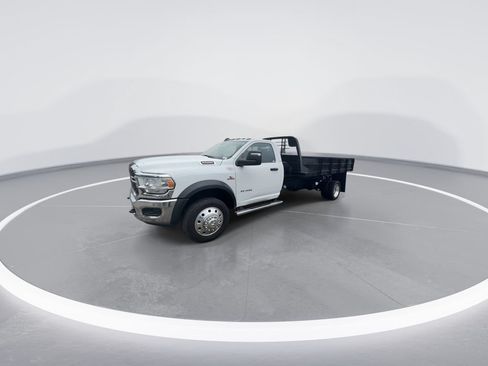 Used 2024 RAM 5500 SLT w/ Quick Order Package 2YG SLT AWD/4WD image 5