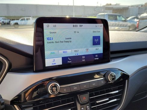 Used 2022 Ford Escape SE w/ SE Sport Appearance Package image 21