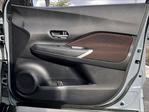 Certified 2023 Nissan Kicks SR image 23