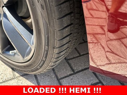 Used 2023 Chrysler 300 C image 25