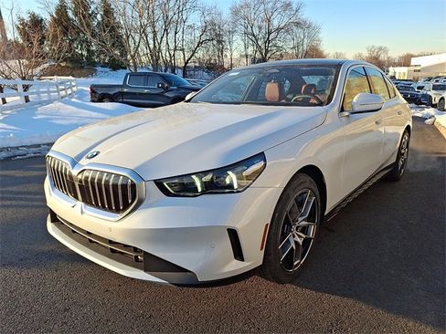 New 2026 BMW 540i xDrive w/ Executive Package image 3