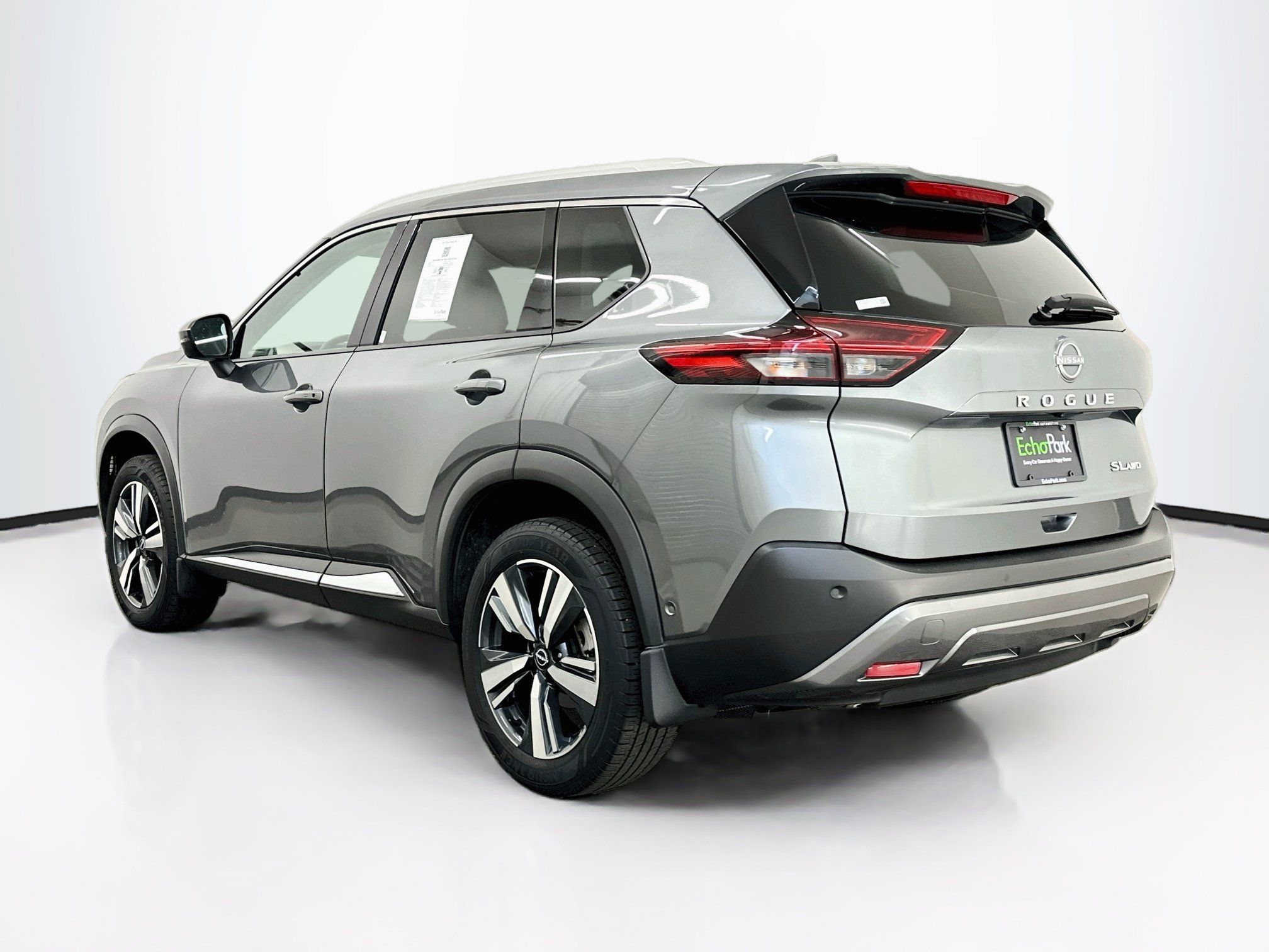Used 2023 Nissan Rogue SL w/ SL Premium Package AWD/4WD image 5